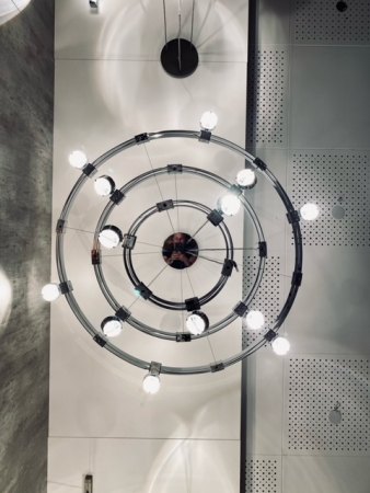 Top_Light_Puk_Crown_Ausstellung_Lampen_schubert_Moenchengladb
