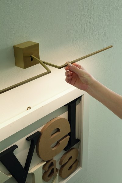Icone Ypsilon gold matt 50 cm erhältlich bei Lampen Schubert